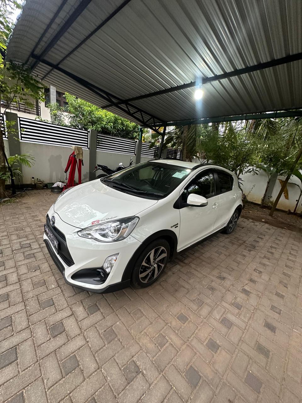 Toyota Aqua photo 4